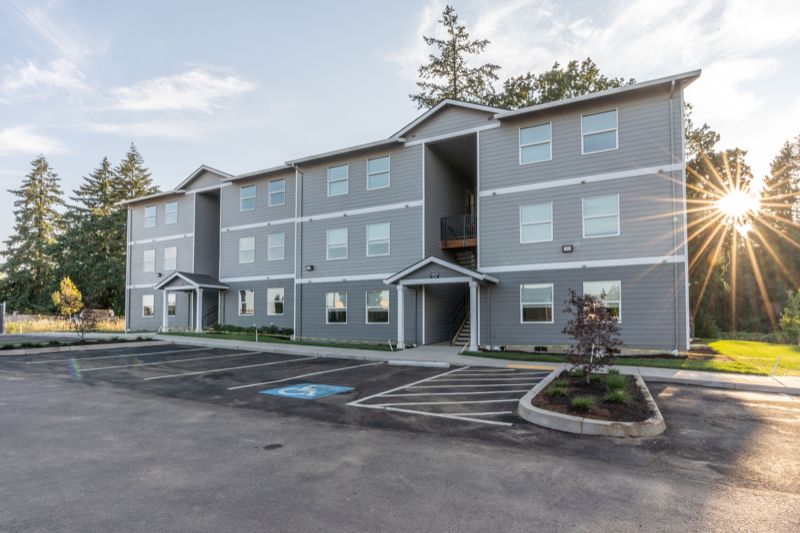 2730 Ne Doran Dr - Photo 2 of 5