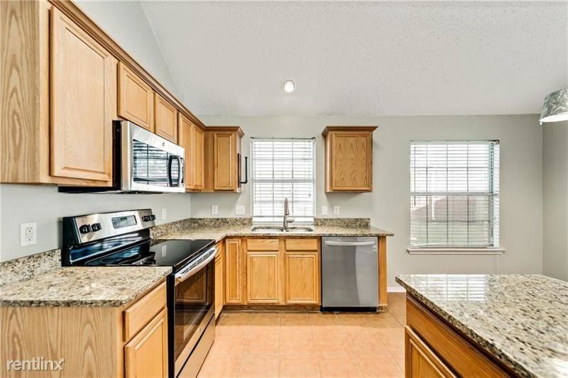 4429 Spanish Oak Cir - Photo 2 of 16