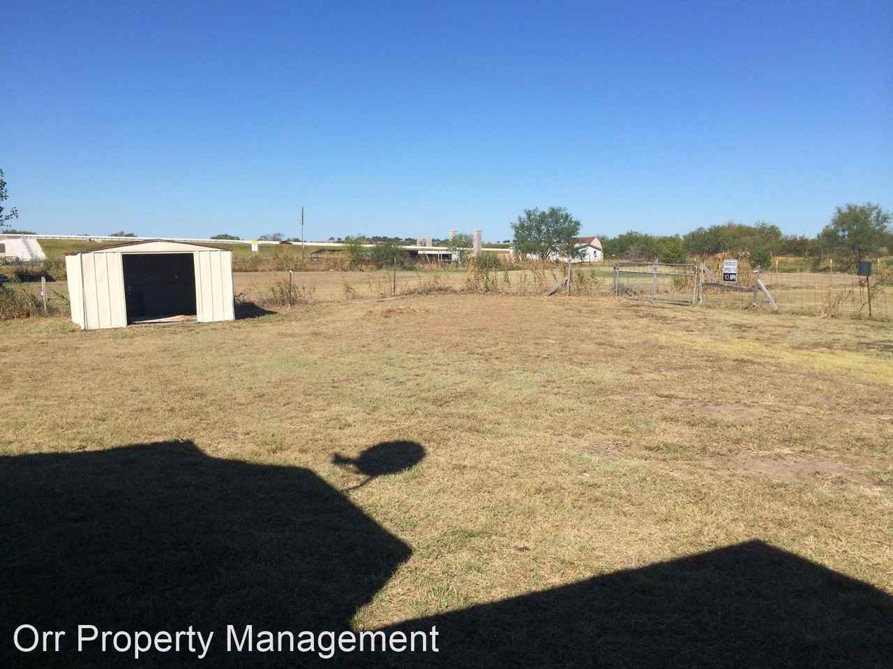 1616 County Road 904 - Photo 3 of 9