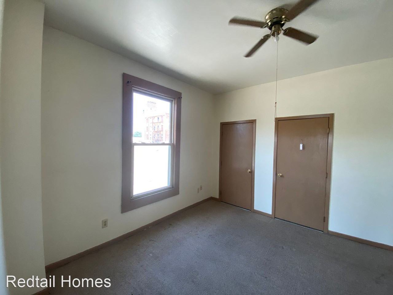 910/912 W 3rd St. - Photo 2 of 6