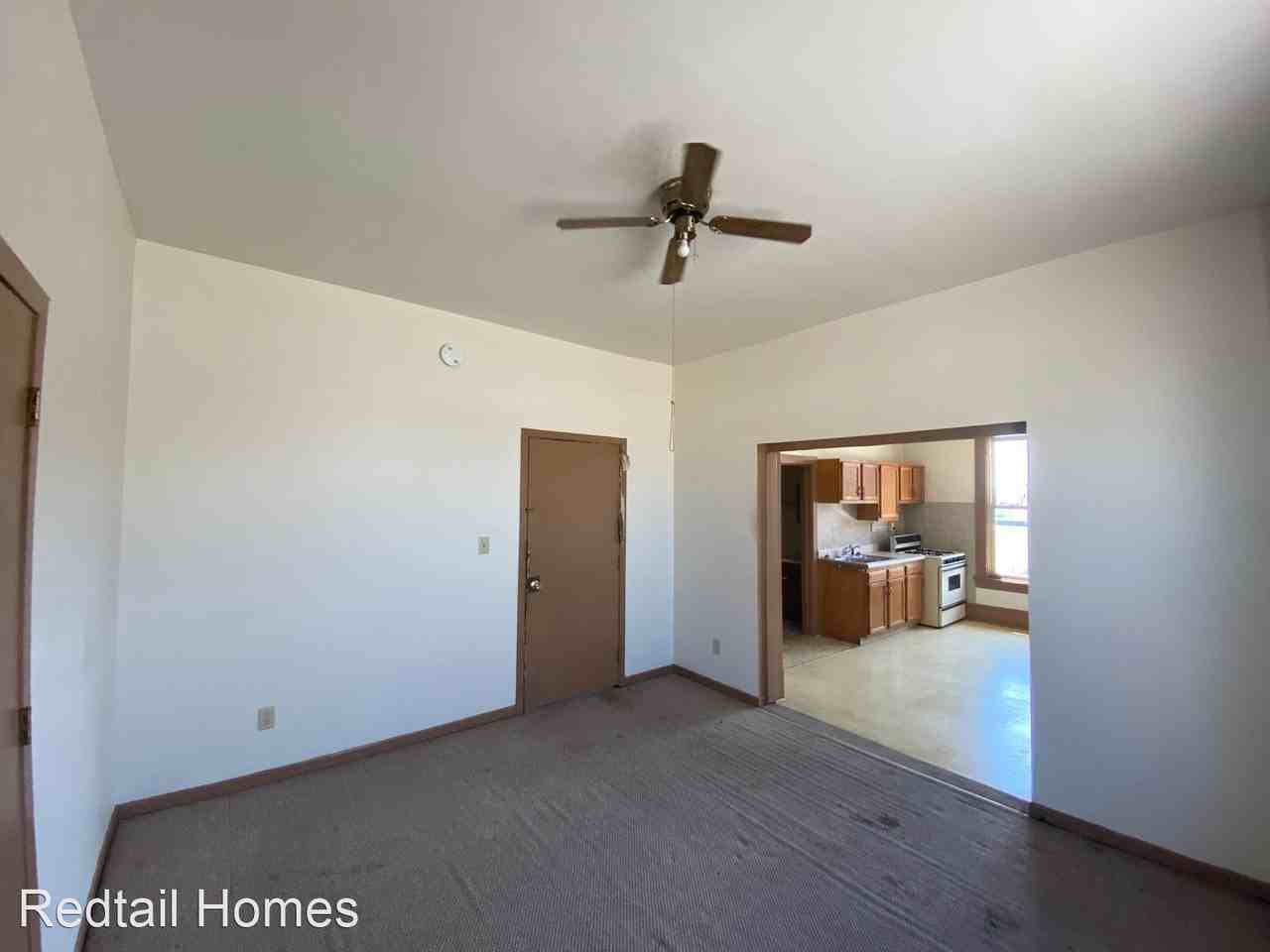 910/912 W 3rd St. - Photo 3 of 6