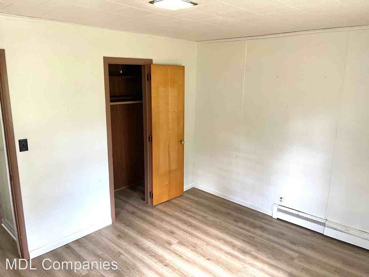 405 E Michigan Ave Apartments in Au Gres, MI 48703 Zumper