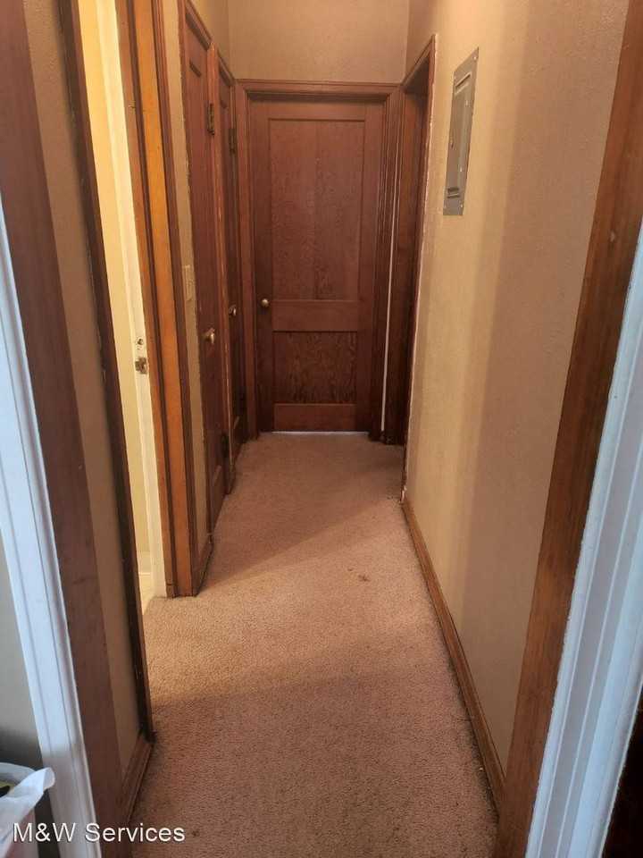 507 N 6th Street - Photo 3 of 6