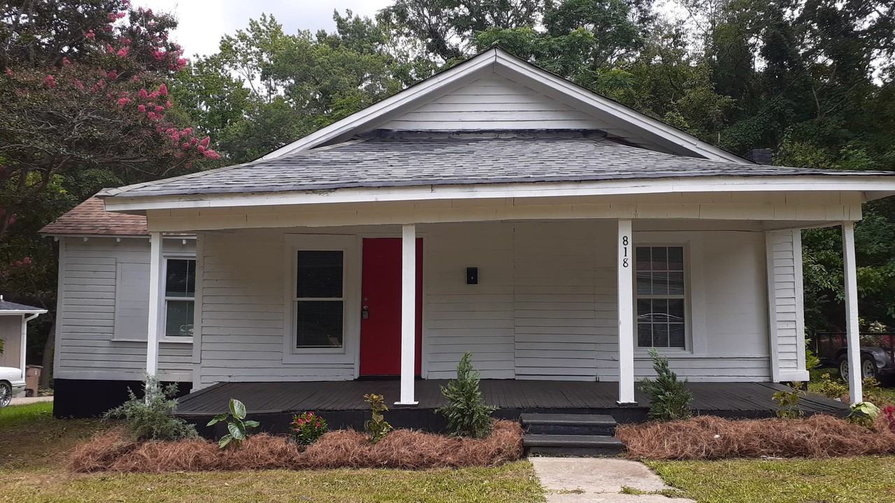 818 Frederick St - Photo 2 of 22