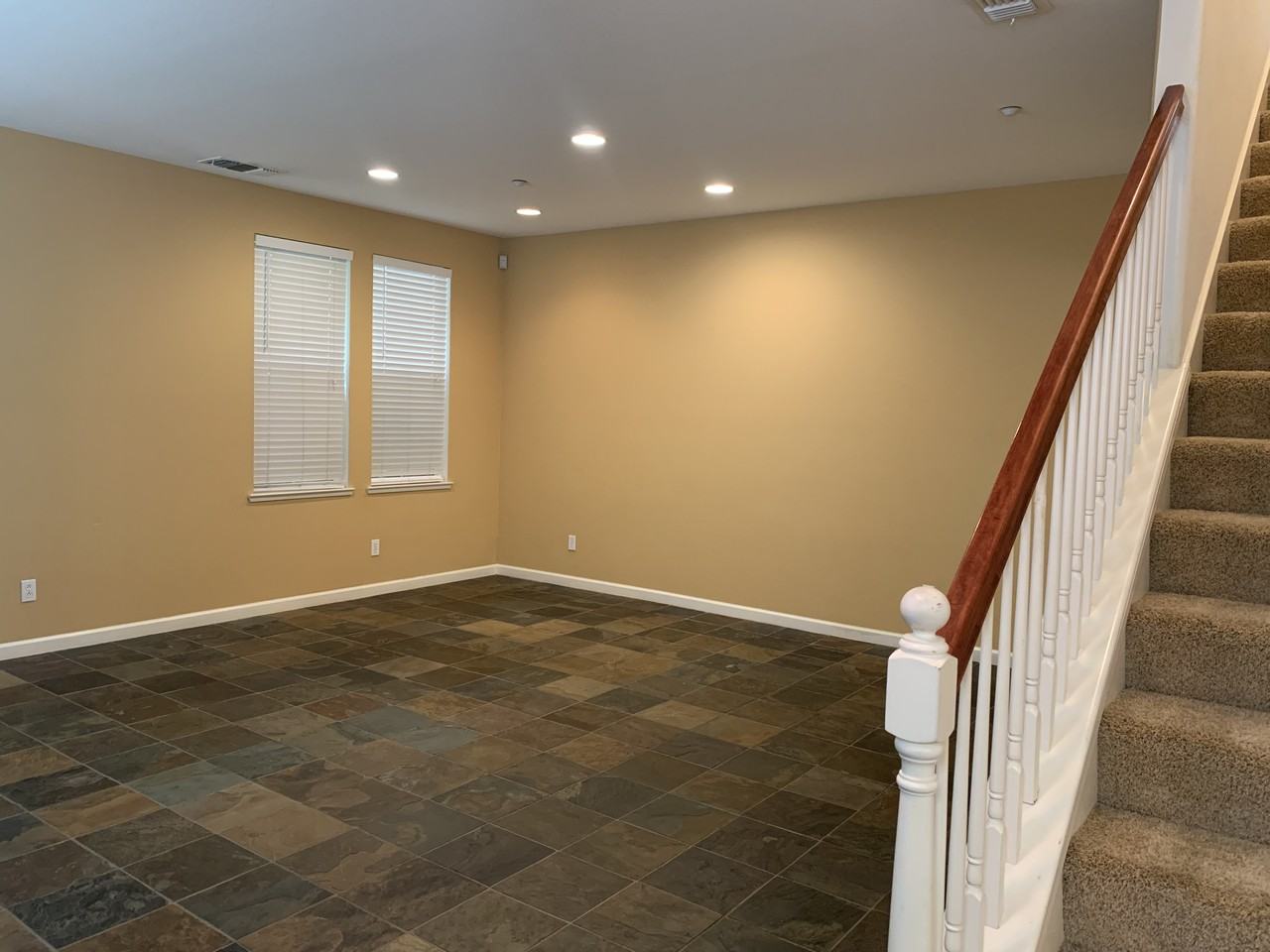 2227 Cedrus Dr - Photo 3 of 20