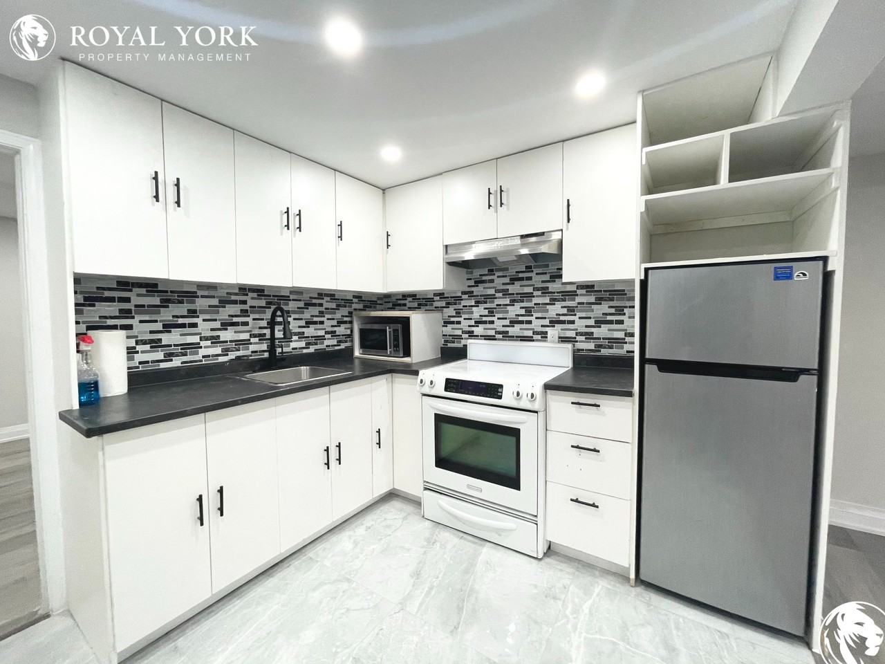 23 Hartsville Ave #2 - Photo 3 of 23