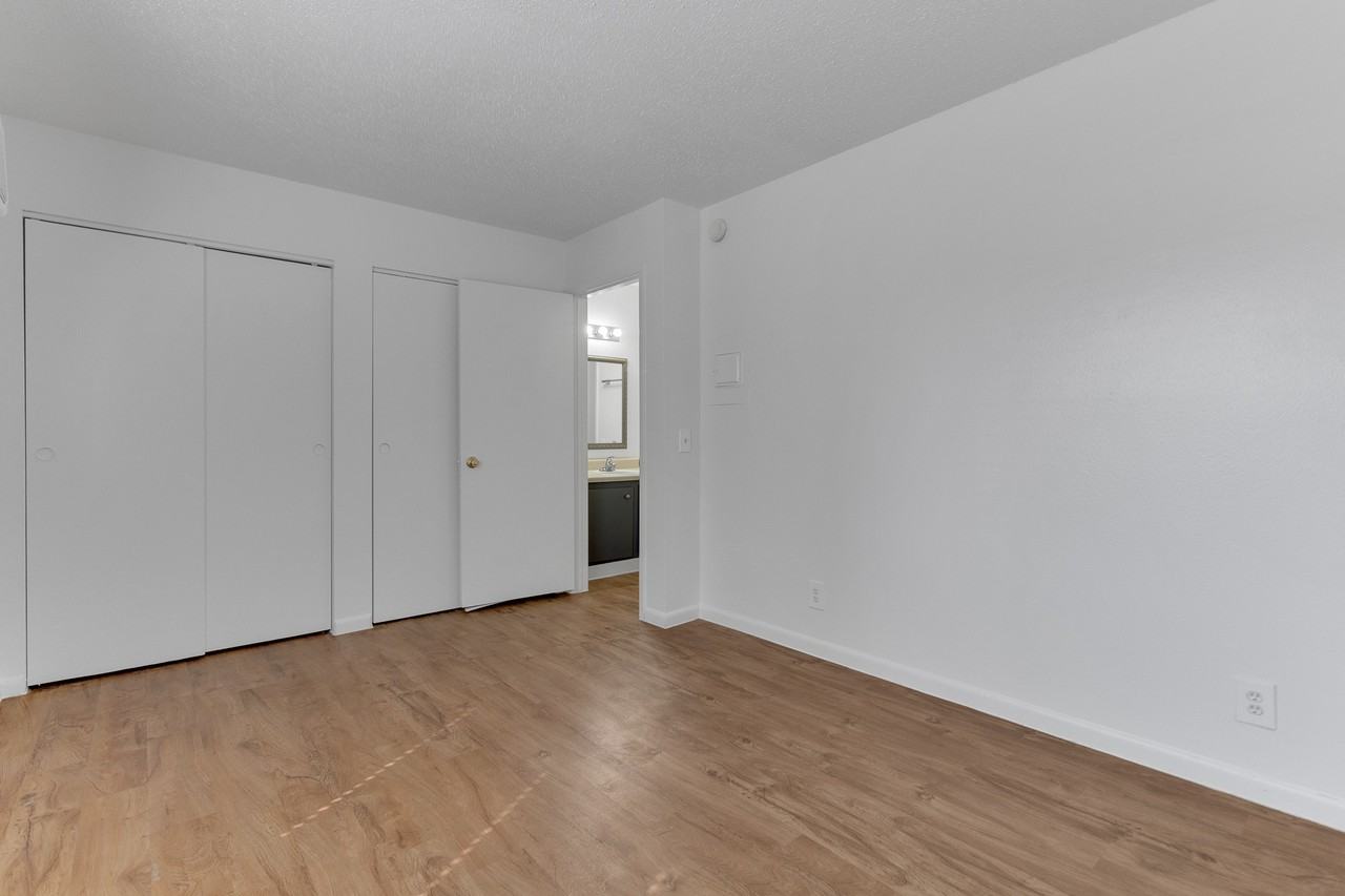 Station at Elm Creek - Photo 5 of 17