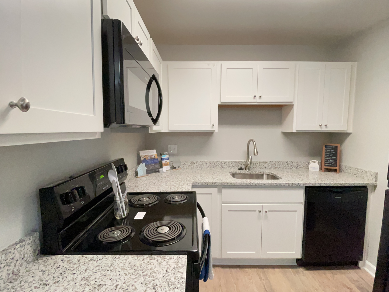 Jefferson Arms - Photo 6 of 86