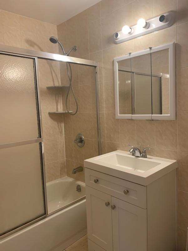 1807 Shore Pkwy - Photo 2 of 5