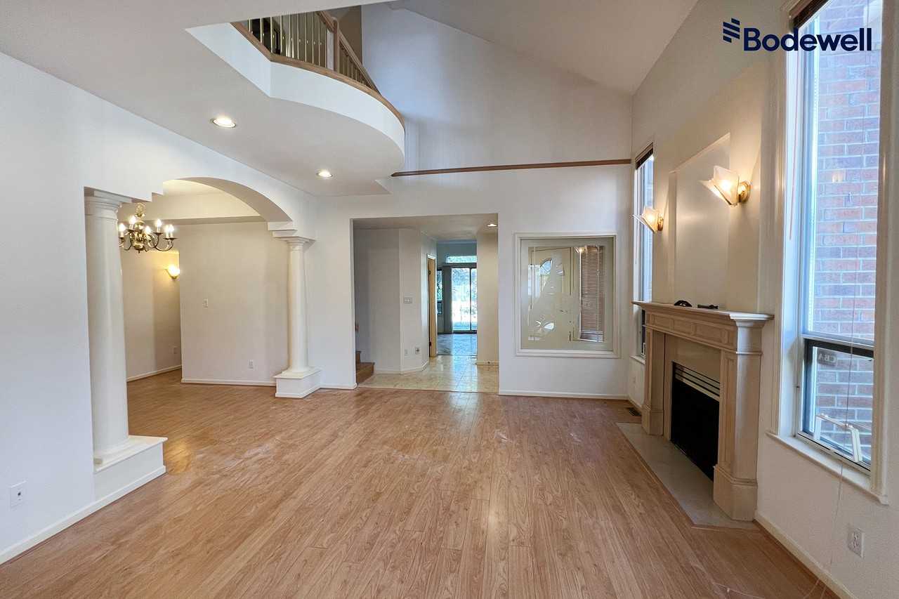 3500 Cunningham Dr - Photo 3 of 20