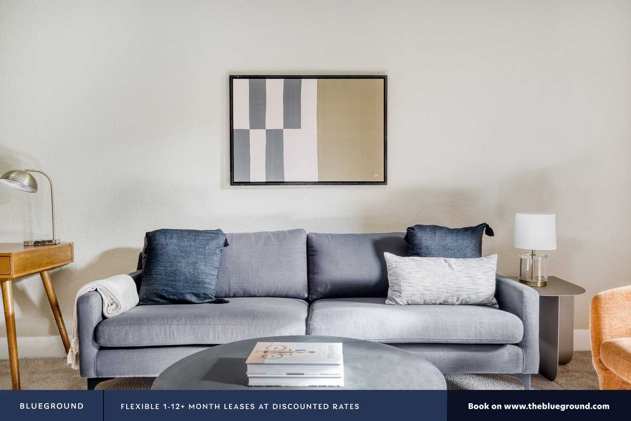 2205 Bridgepointe Pkwy #2-895 - Photo 2 of 32