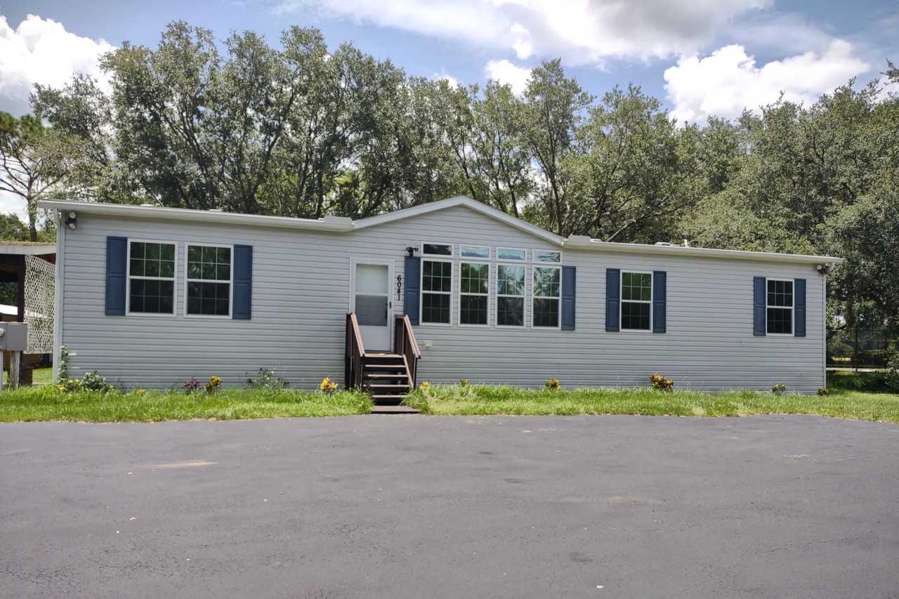 6041 Old Pasco Rd - Photo 2 of 15