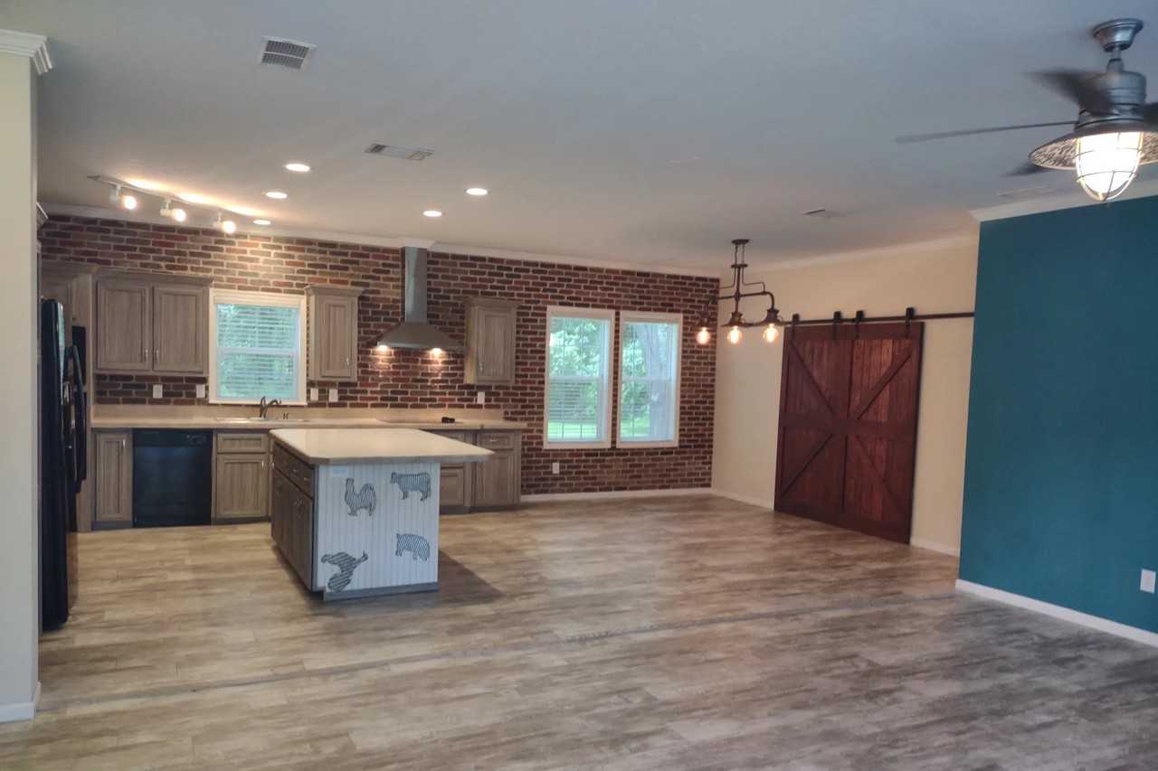 6041 Old Pasco Rd - Photo 3 of 15