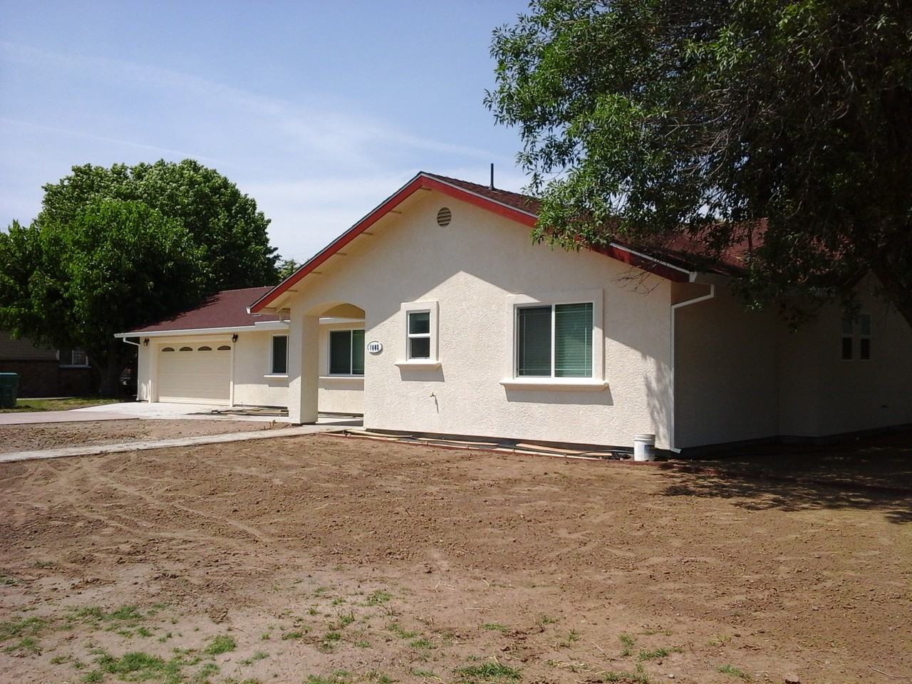 1602 Butte St - Photo 2 of 13