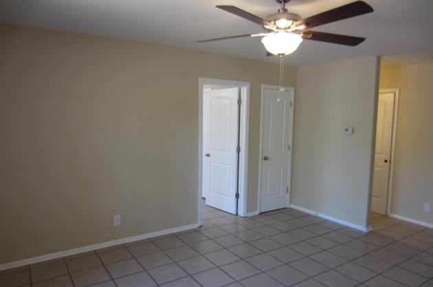 2208 North Treat Avenue - Photo 3 of 5