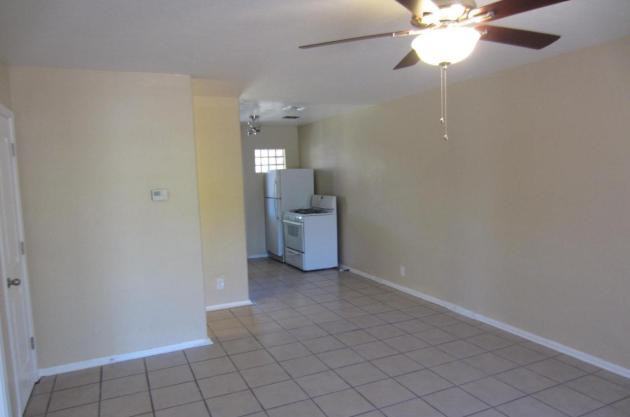 2208 North Treat Avenue - Photo 2 of 5