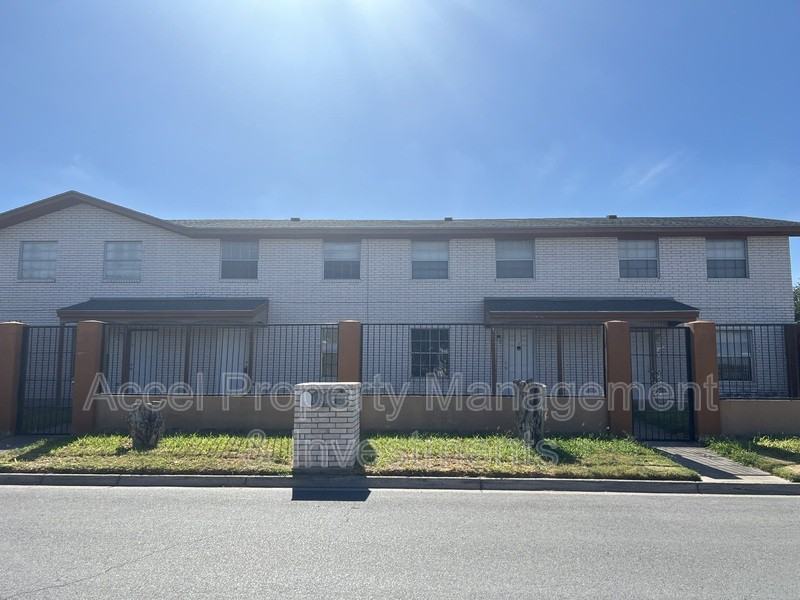 2133 Kerria Avenue #2