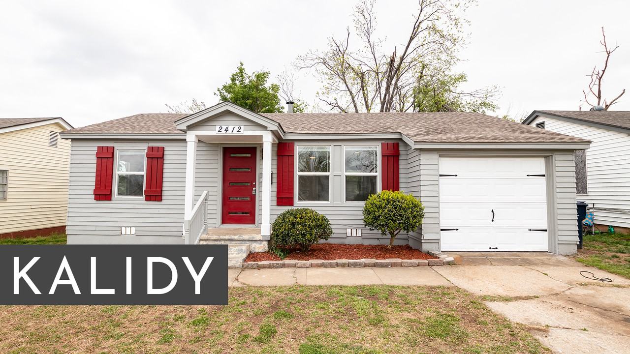 2412 Sw 47th St #1 - Photo 2 of 2