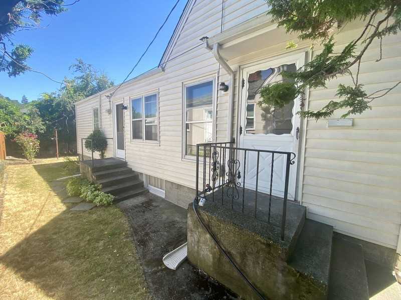 5708 8th Ave Nw - Photo 2 of 15