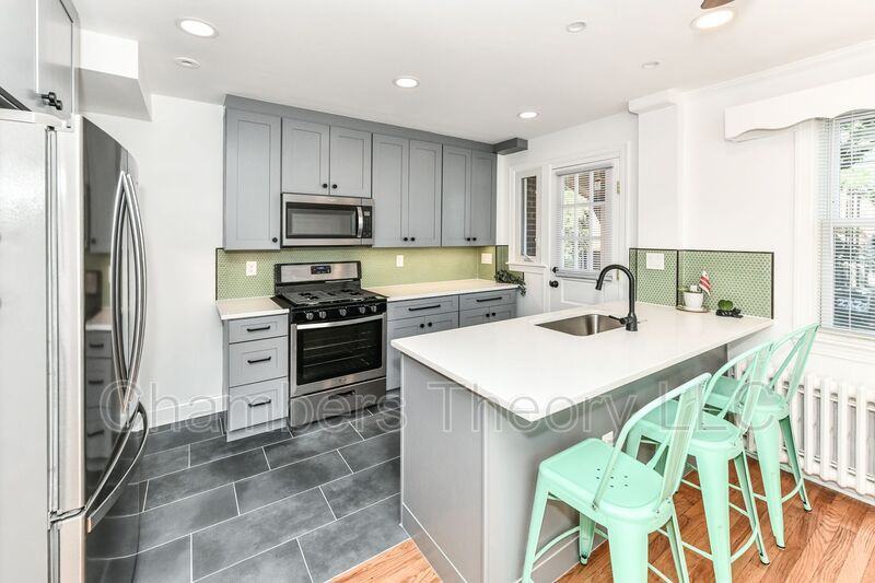 2230 Observatory Pl Nw - Photo 6 of 25
