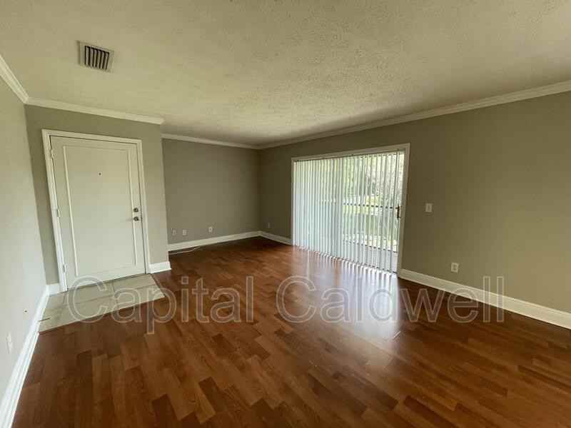 13686 Orange Sunset Dr #201 - Photo 4 of 38