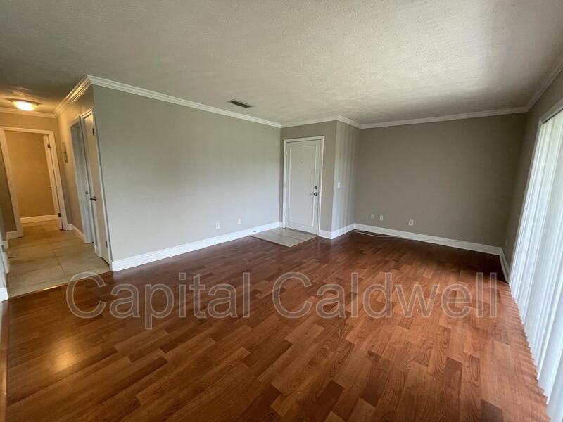 13686 Orange Sunset Dr #201 - Photo 5 of 38