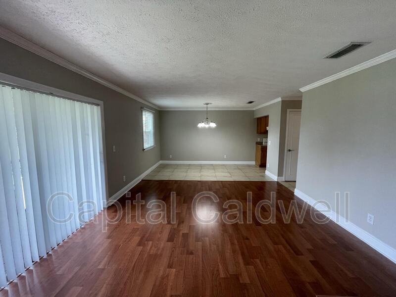 13686 Orange Sunset Dr #201 - Photo 6 of 38