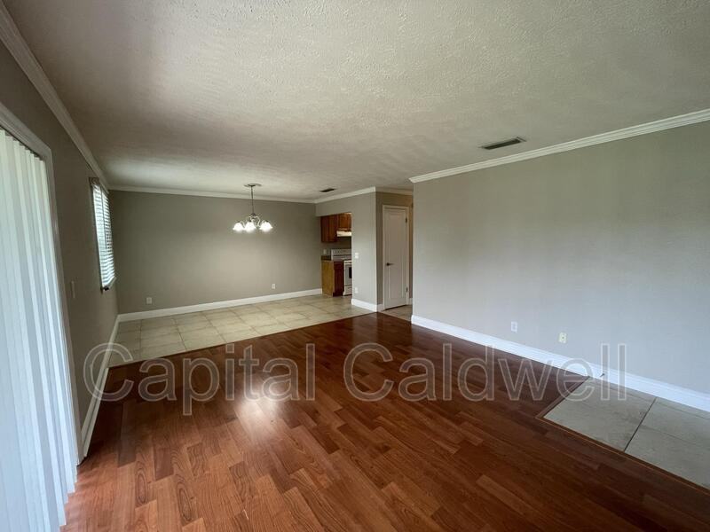 13686 Orange Sunset Dr #201 - Photo 7 of 38