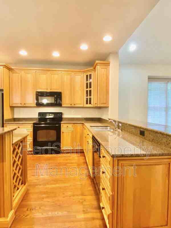 13016 Lighthouse Ln - Photo 6 of 25