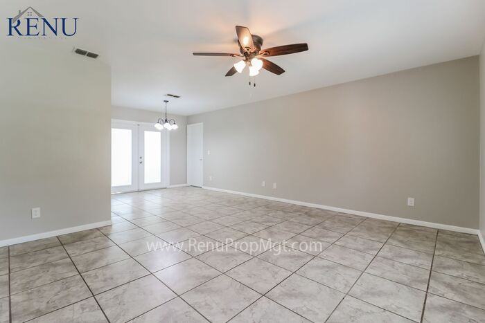 35129 Perch Dr - Photo 3 of 17