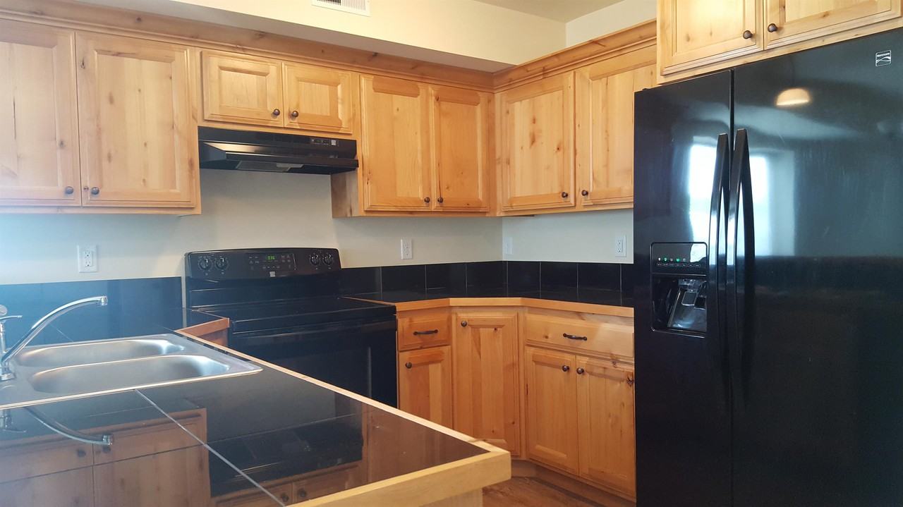 3241 Catron St #A - Photo 7 of 21