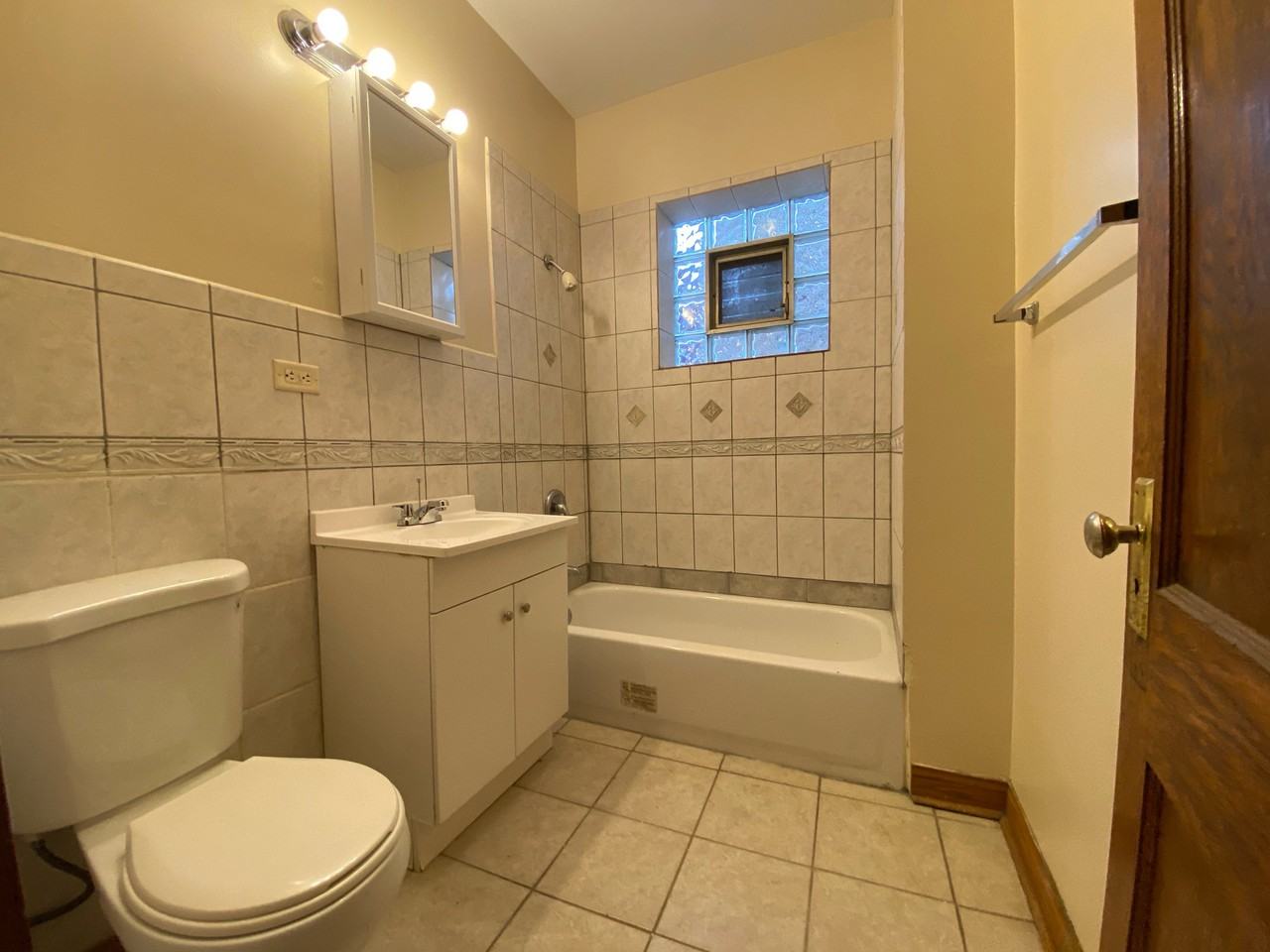 5619 S. WOOD 2 #2 - Photo 5 of 36