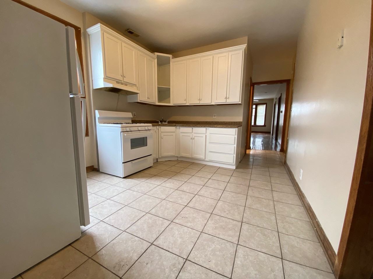 5619 S. WOOD 2 #2 - Photo 7 of 36