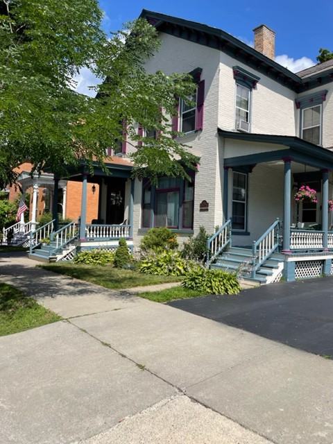 165 Phila St #3 - Photo 7 of 9