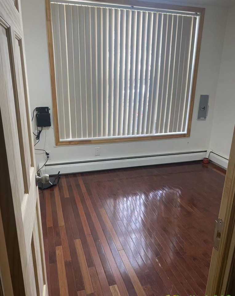 2822 Mermaid Avenue 2f - Photo 2 of 6