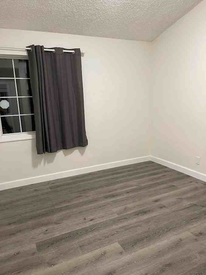 3238 Chico Avenue - Photo 3 of 6