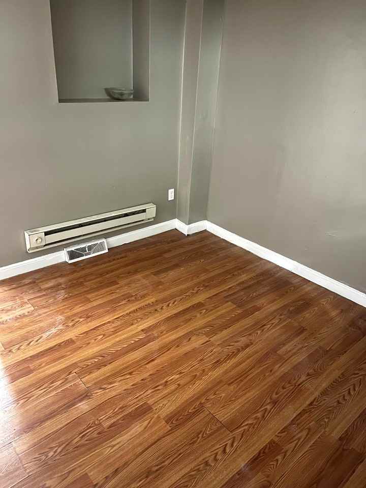 1014 N Adams St #1 - Photo 5 of 8