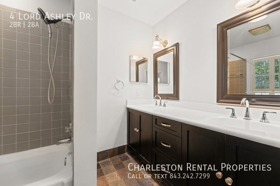 4 Lord Ashley Dr - Photo 2 of 15