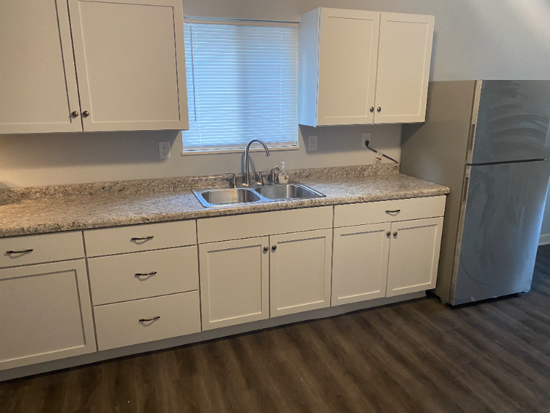 1862 N Dexter St - Photo 4 of 8