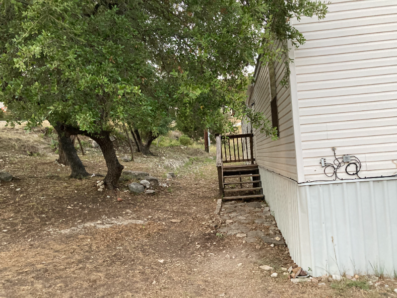 390 Duck Mountain Ln - Photo 2 of 15