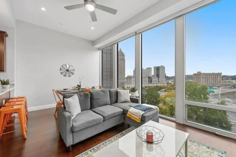 112 Washington Pl #703 - Photo 2 of 17