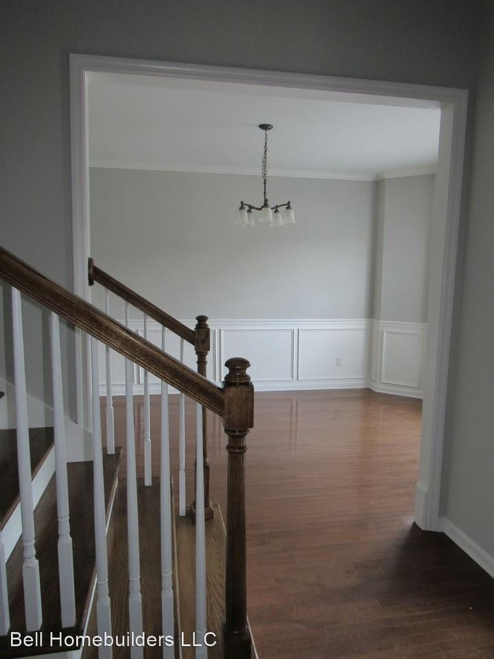 7063 Neville Dr - Photo 3 of 40