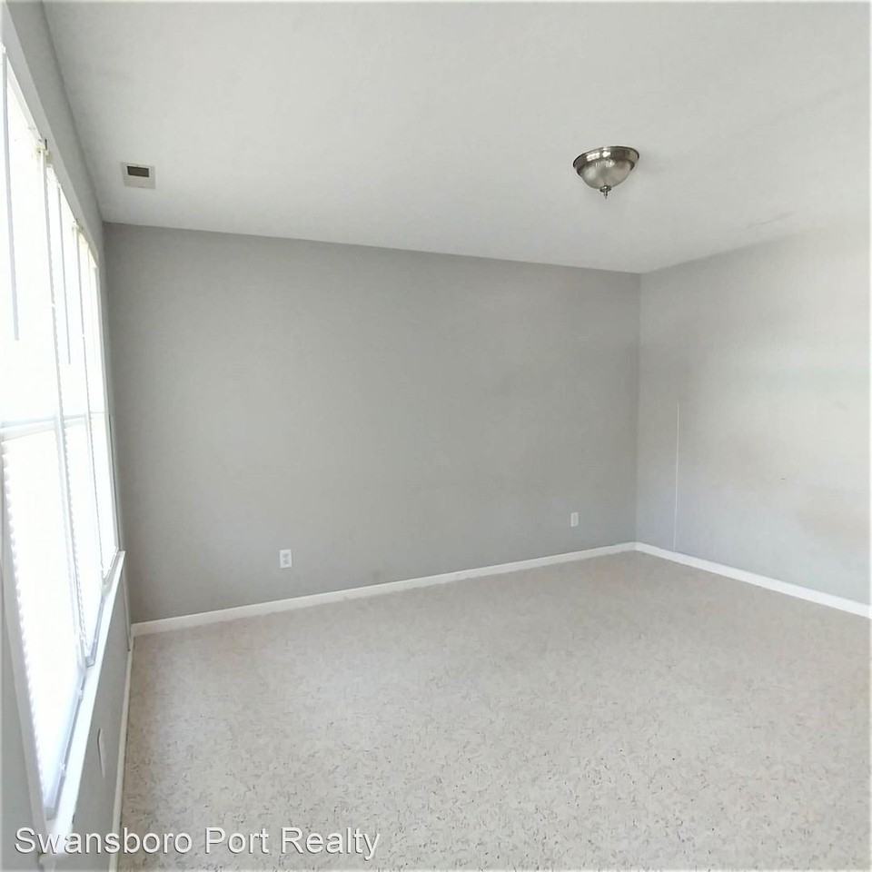 300 Osprey Ridge Ct #4 - Photo 3 of 24