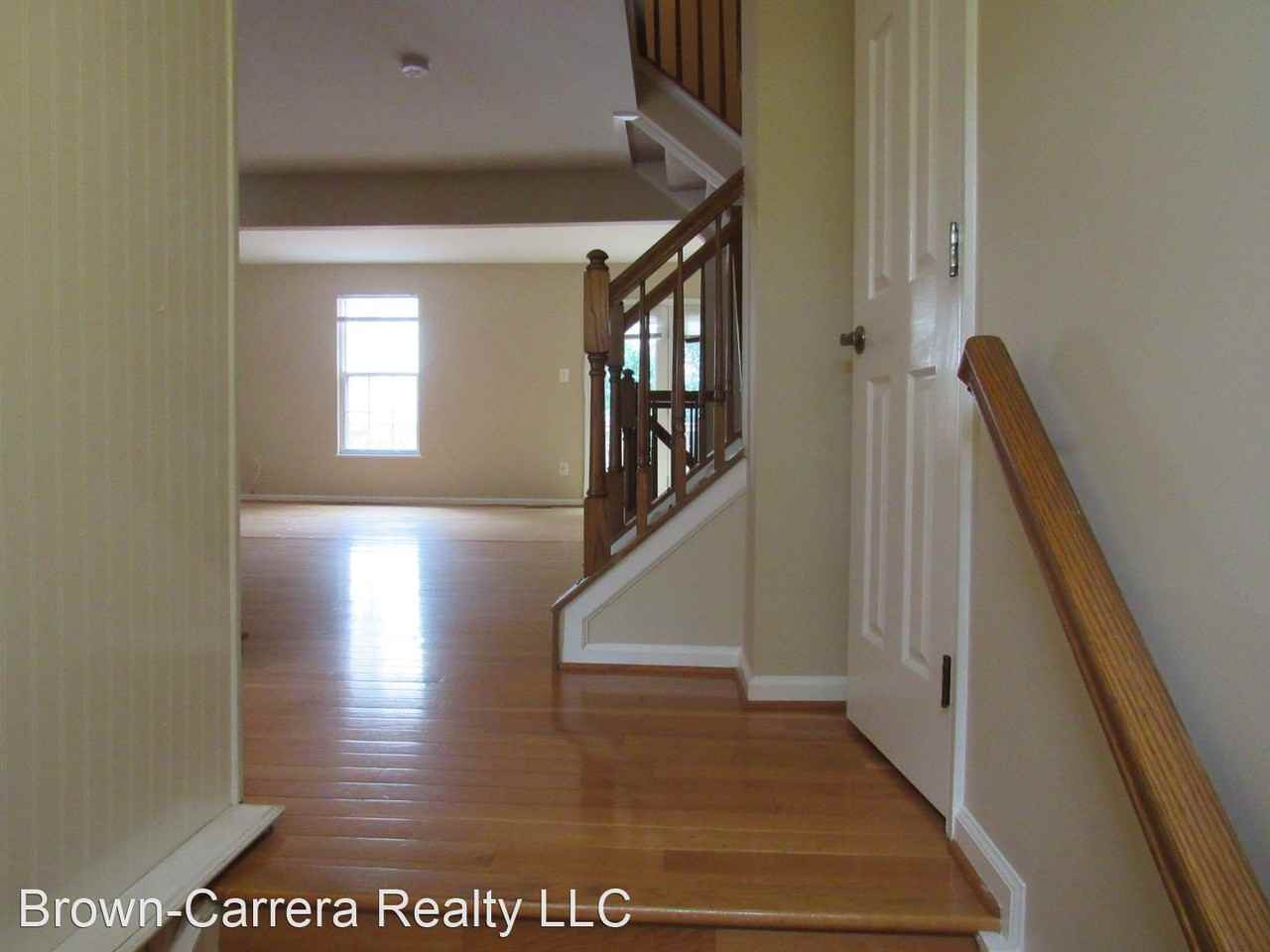 46552 Broadspear Ter - Photo 2 of 13