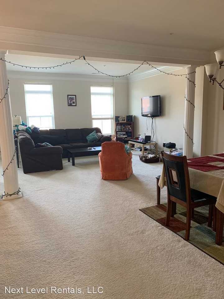 327 Community Center Ave - Photo 2 of 15