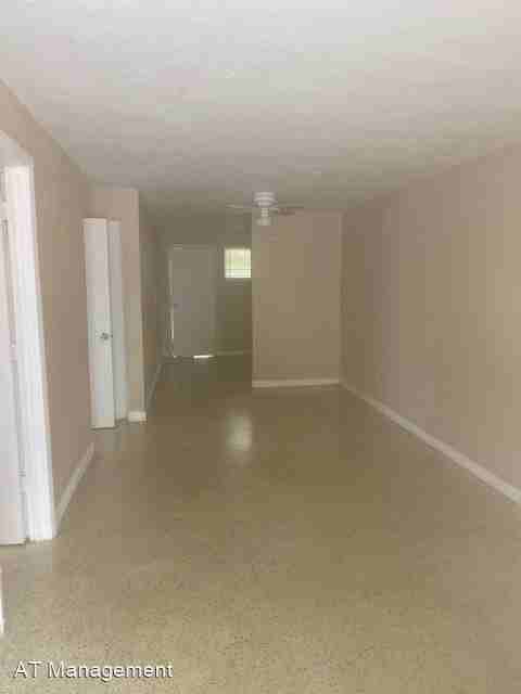 2830 Nw 15th Ct #A - Photo 2 of 10