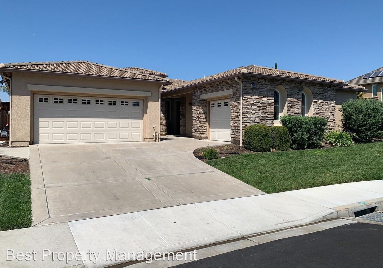 2977 Blumen Ave - Photo 2 of 20