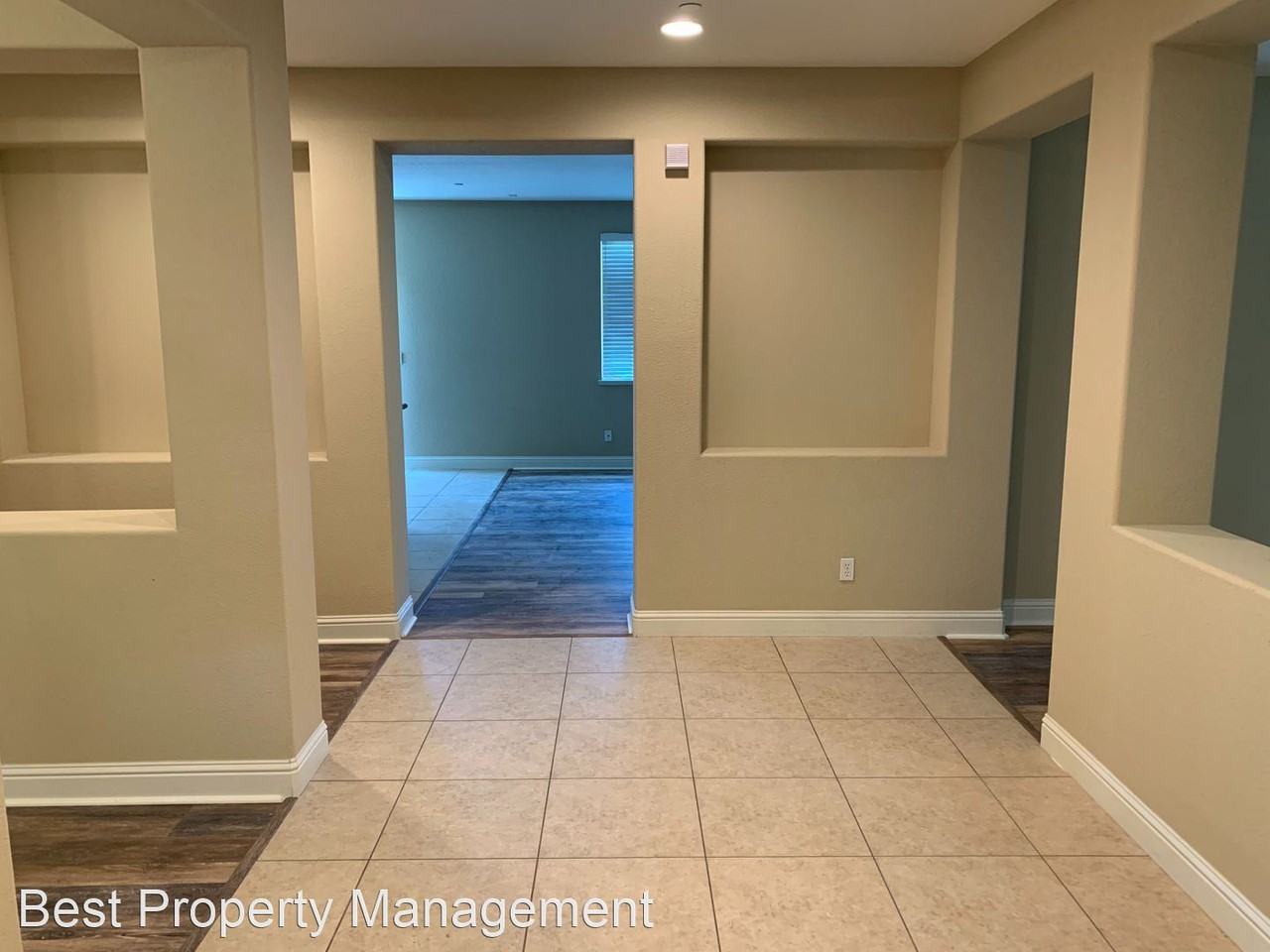 2977 Blumen Ave - Photo 3 of 20