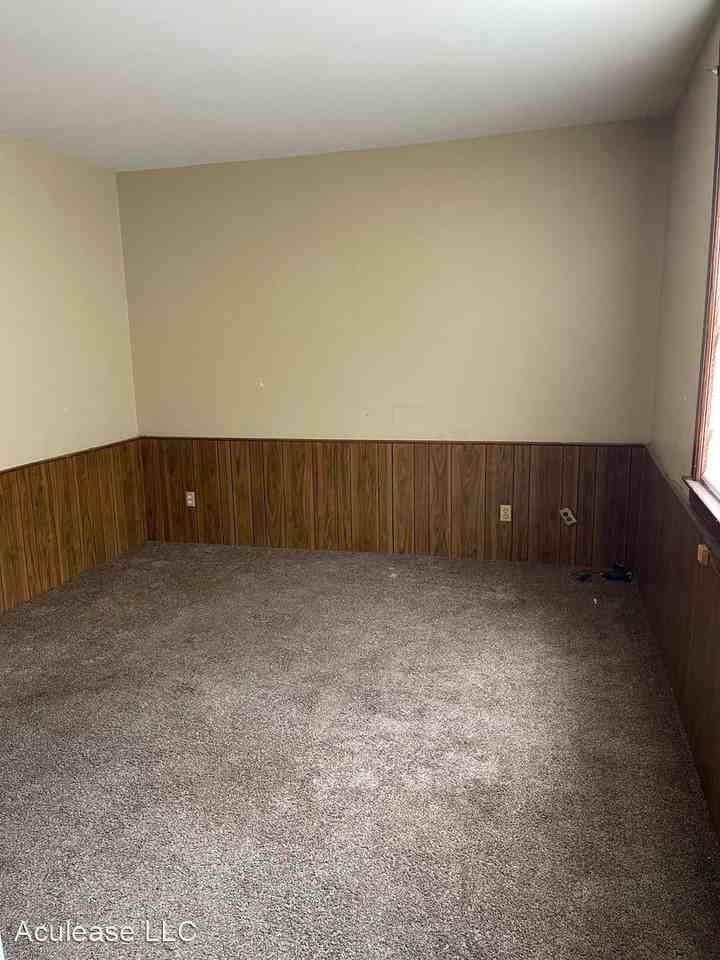 217 Muse street - Photo 2 of 4