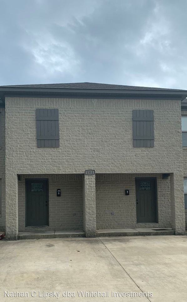 1301 W Monroe - Photo 2 of 9